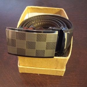 Stylish Sophisticated Automatic Brown Ratchet Style Belt